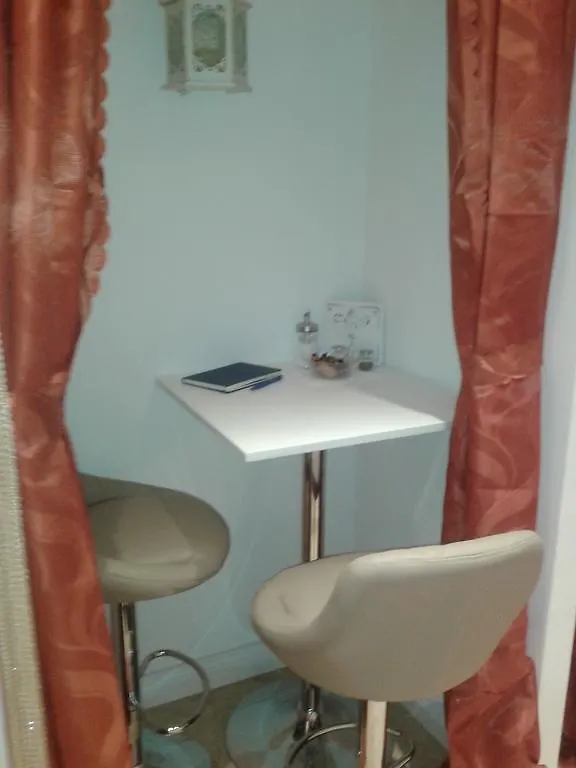 Schwabinglive Bed & Breakfast Munich