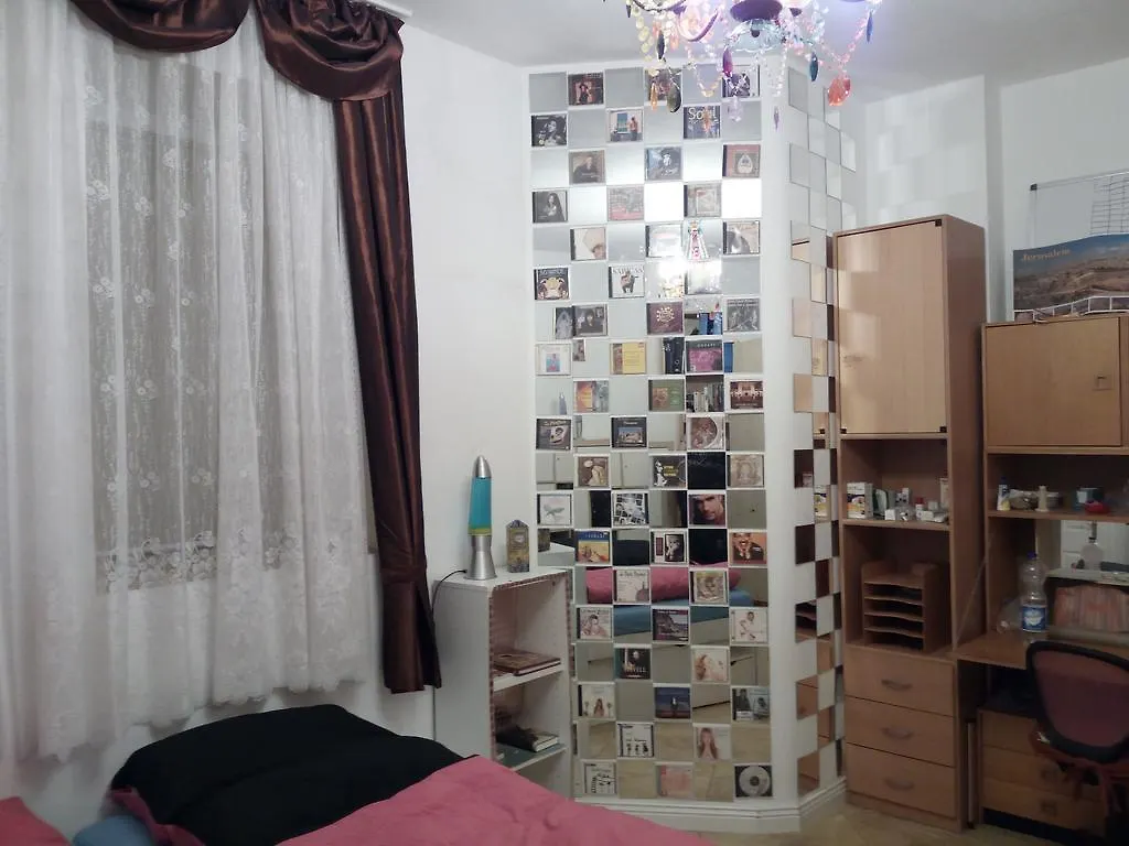 Schwabinglive Bed & Breakfast Munich Germany