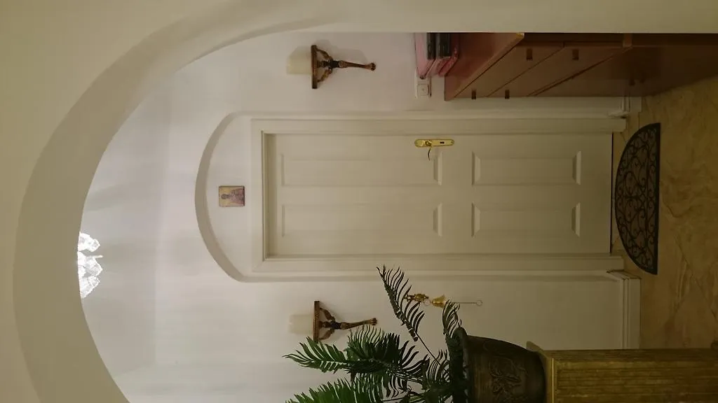 Schwabinglive Bed & Breakfast Munich