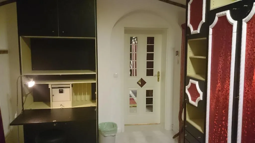 Schwabinglive Bed & Breakfast Munich