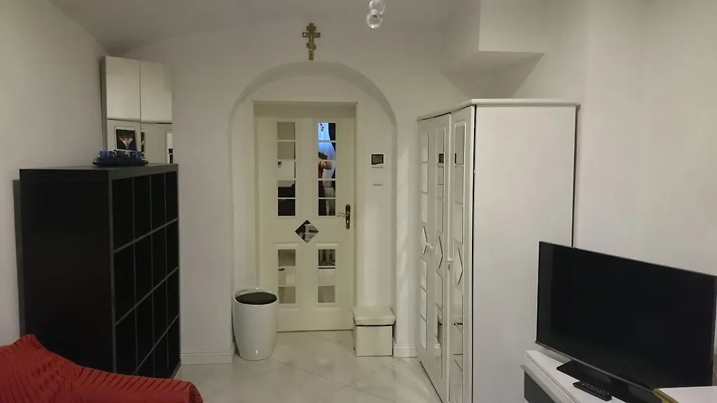 Schwabinglive Bed & Breakfast Munich