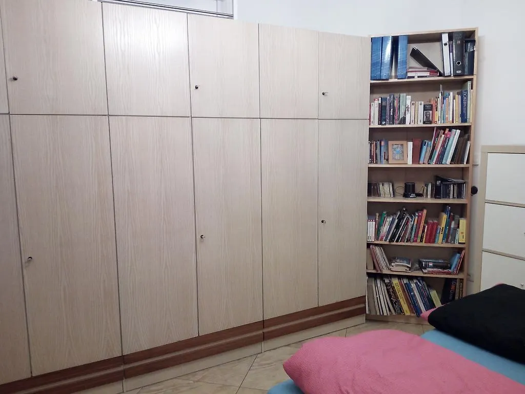 Schwabinglive Bed & Breakfast Munich Germany